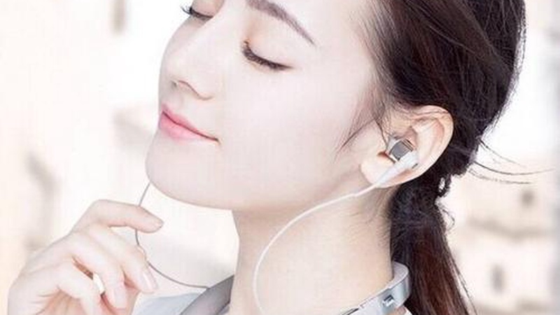 炸裂！迪丽热巴新剧吻戏路透流出 这拉扯感谁顶得住啊